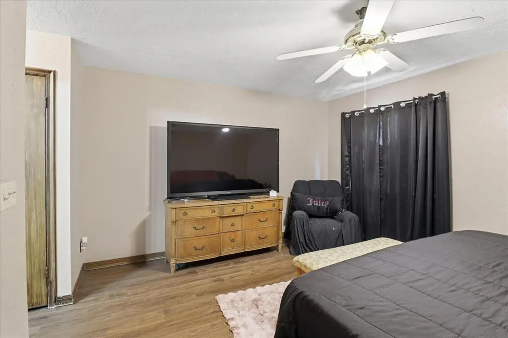 Photo 17 — 111 The Hills Street, Clinton, OK 73601