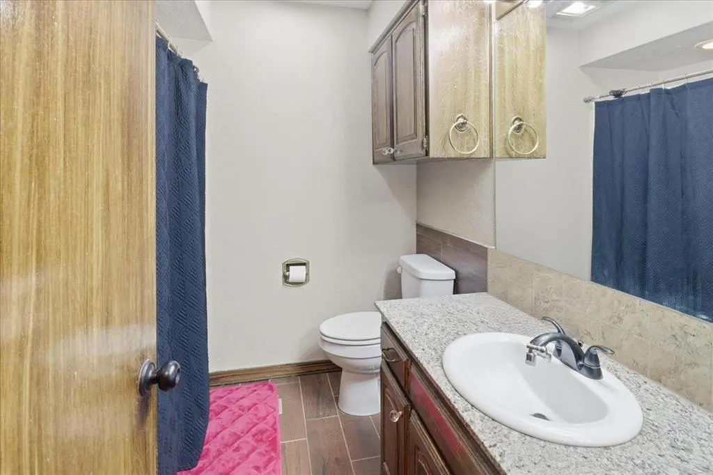 Photo 19 — 111 The Hills Street, Clinton, OK 73601