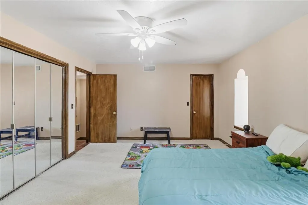 Photo 32 — 111 The Hills Street, Clinton, OK 73601