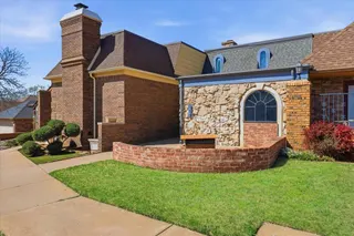 Sold home at 111 The Hills Street