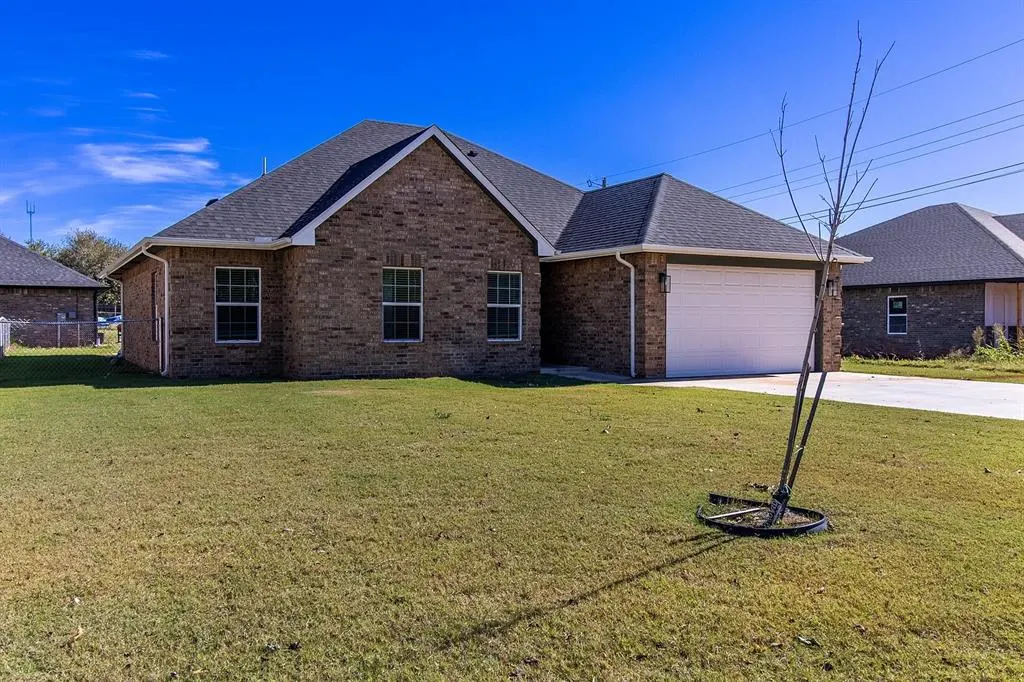 Front exterior — 8816 N Shartel Avenue, Oklahoma City, OK 73114