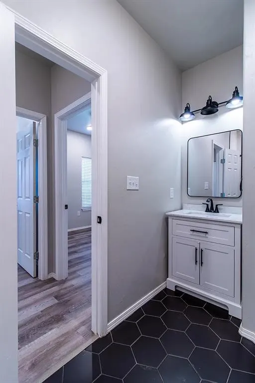 Photo 6 — 8816 N Shartel Avenue, Oklahoma City, OK 73114