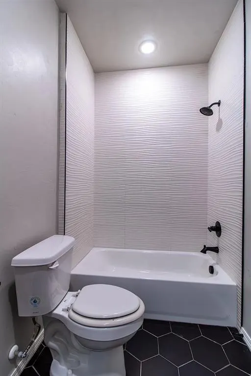 Photo 16 — 8816 N Shartel Avenue, Oklahoma City, OK 73114