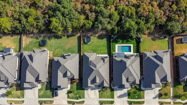 Photo 4 — 8124 Poplar Drive, Edmond, OK 73034