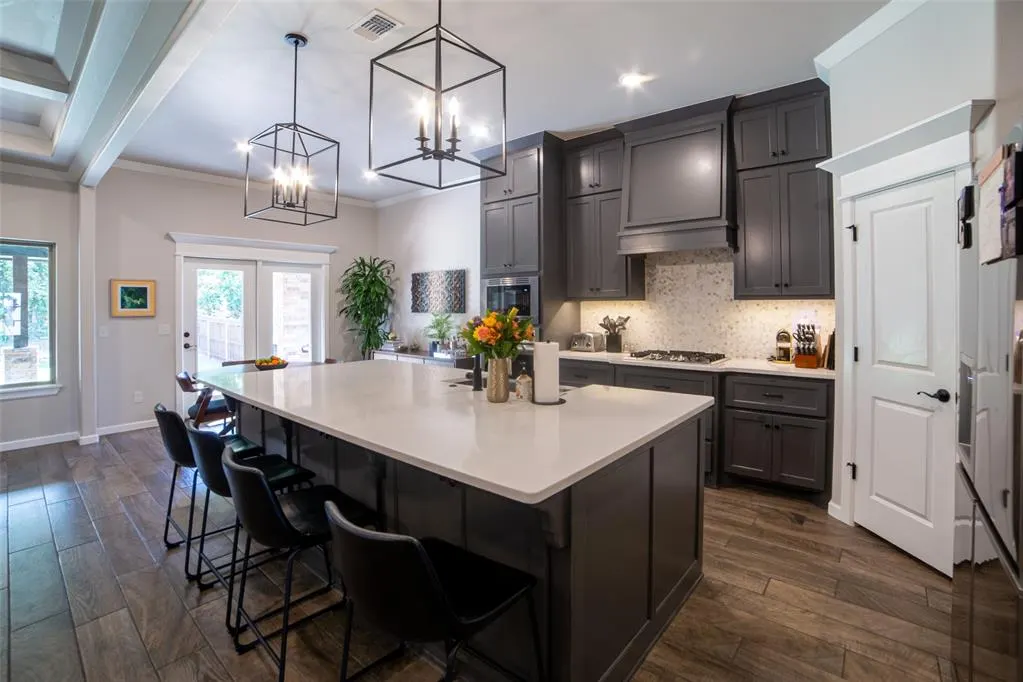 Photo 5 — 8124 Poplar Drive, Edmond, OK 73034