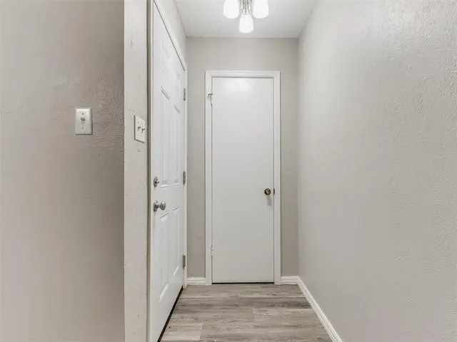 Photo 2 — 339 Rosewood Drive, Norman, OK 73069