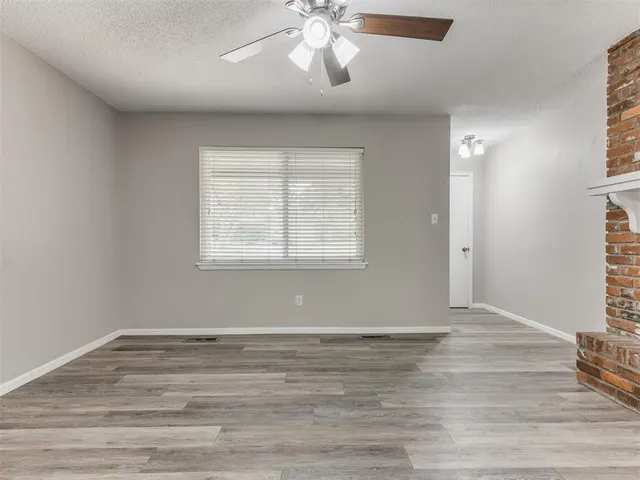 Photo 3 — 339 Rosewood Drive, Norman, OK 73069