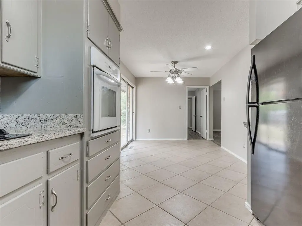 Photo 8 — 339 Rosewood Drive, Norman, OK 73069