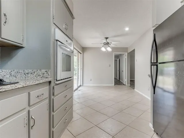 Photo 8 — 339 Rosewood Drive, Norman, OK 73069