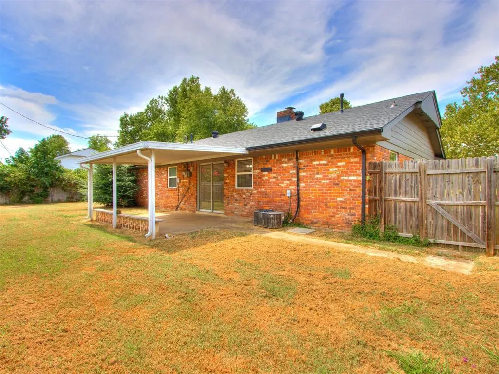 Photo 21 — 339 Rosewood Drive, Norman, OK 73069