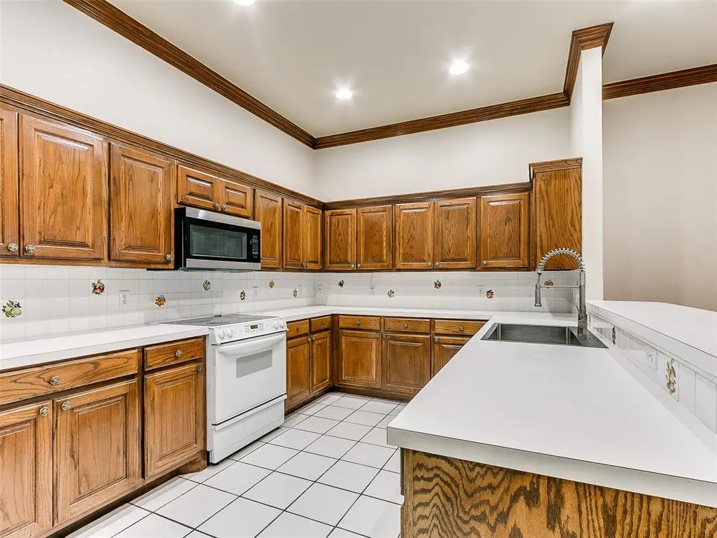 Photo 15 — 13308 N Prairie View Lane, Oklahoma City, OK 73142