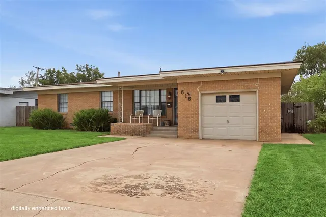 Photo 4 — 616 W Martha Street, Altus, OK 73521