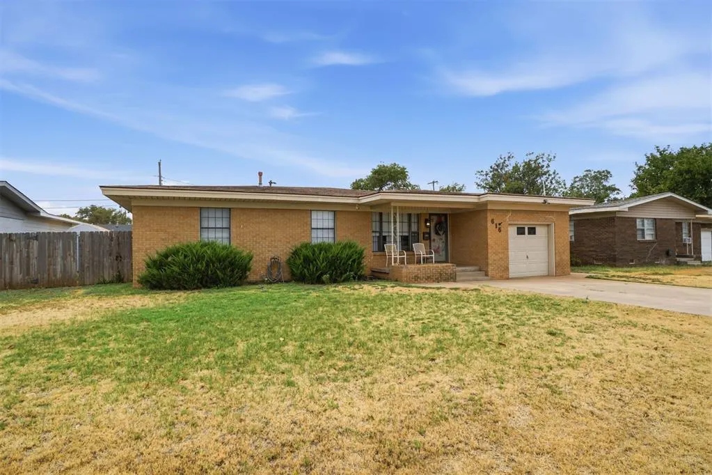 Photo 37 — 616 W Martha Street, Altus, OK 73521