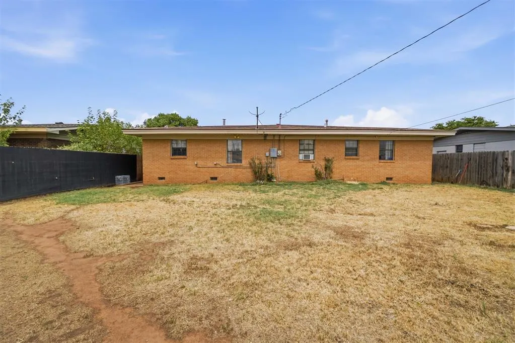 Photo 39 — 616 W Martha Street, Altus, OK 73521