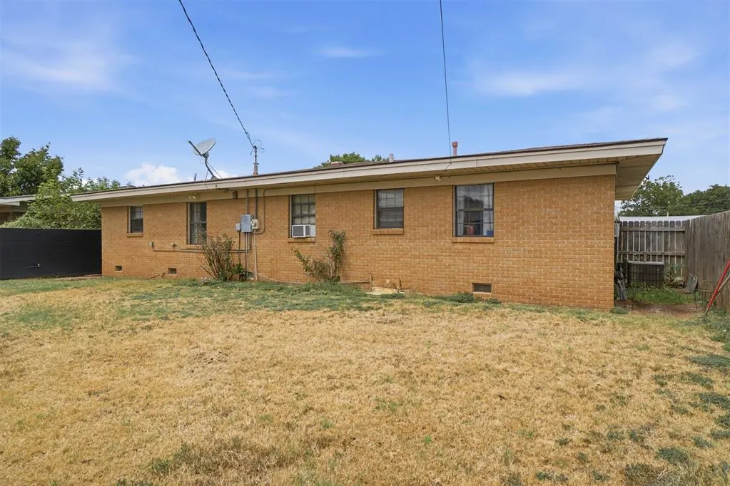 Photo 42 — 616 W Martha Street, Altus, OK 73521