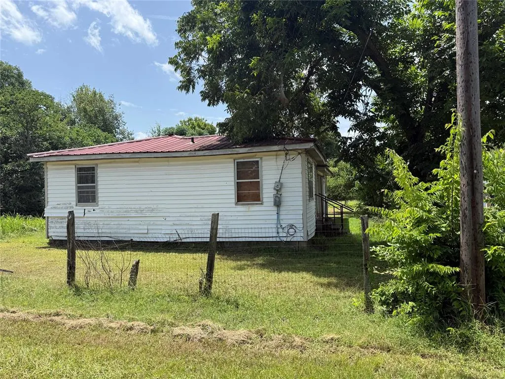 Photo 8 — 2 SW Howard Avenue, Idabel, OK 74745
