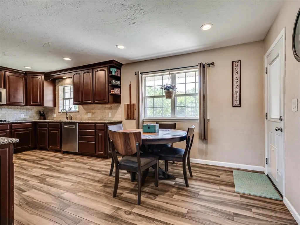 Photo 12 — 12320 Eastwood Drive, Choctaw, OK 73020