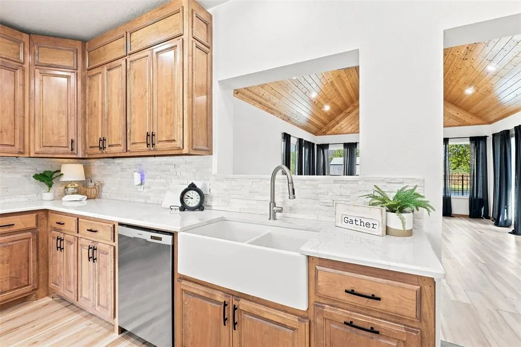 Photo 15 — 2020 Kyle Drive, Guthrie, OK 73044