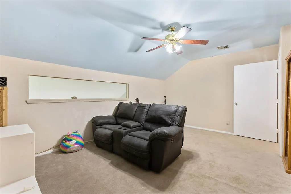 Photo 13 — 17300 Valley Crest, Edmond, OK 73012