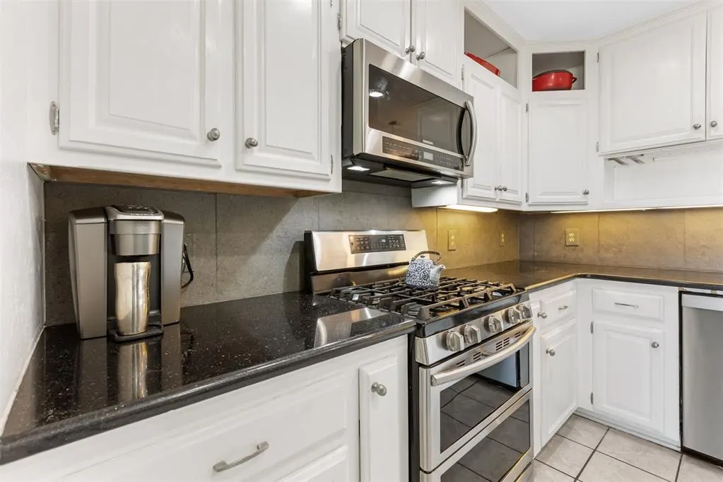 Photo 21 — 17300 Valley Crest, Edmond, OK 73012