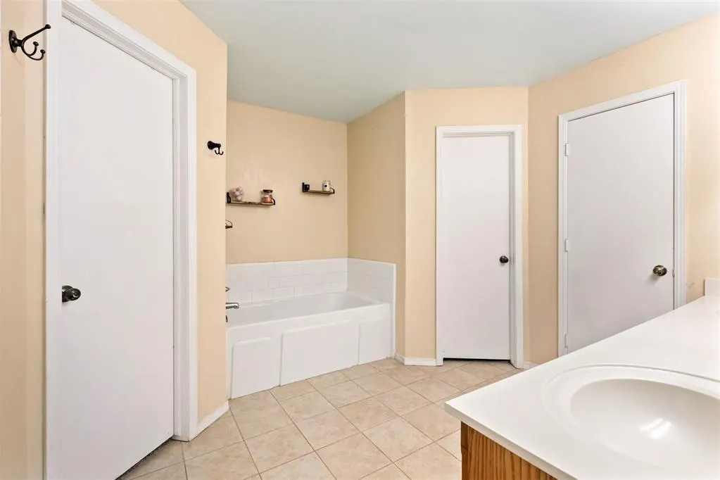 Photo 29 — 17300 Valley Crest, Edmond, OK 73012
