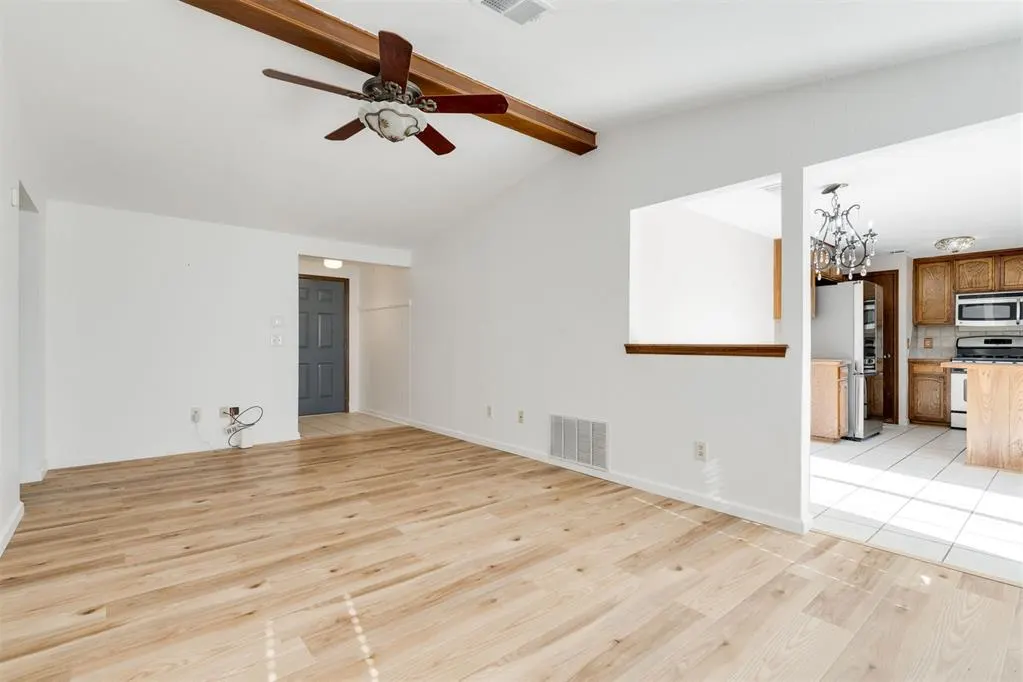Photo 9 — 11612 Matthews Avenue, Oklahoma City, OK 73162