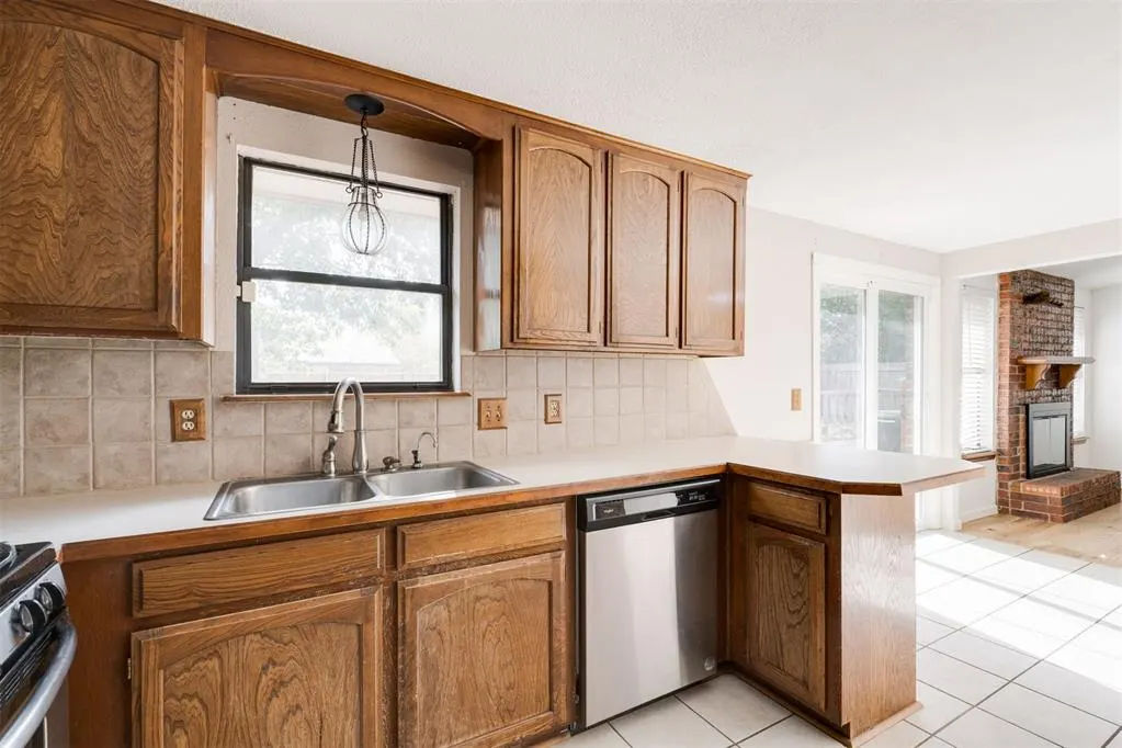 Photo 18 — 11612 Matthews Avenue, Oklahoma City, OK 73162