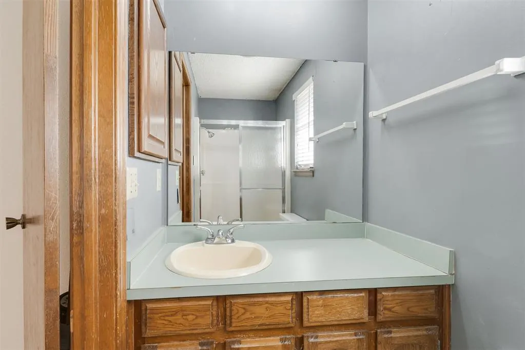 Photo 36 — 11612 Matthews Avenue, Oklahoma City, OK 73162