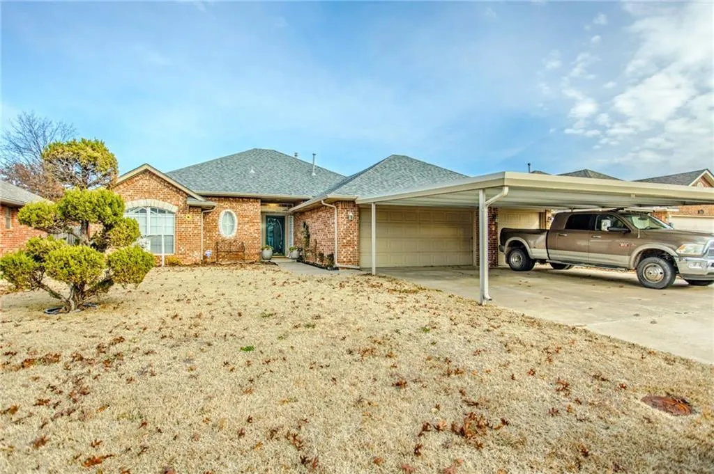Front exterior — 4869 S Del Aire Drive, Del City, OK 73115