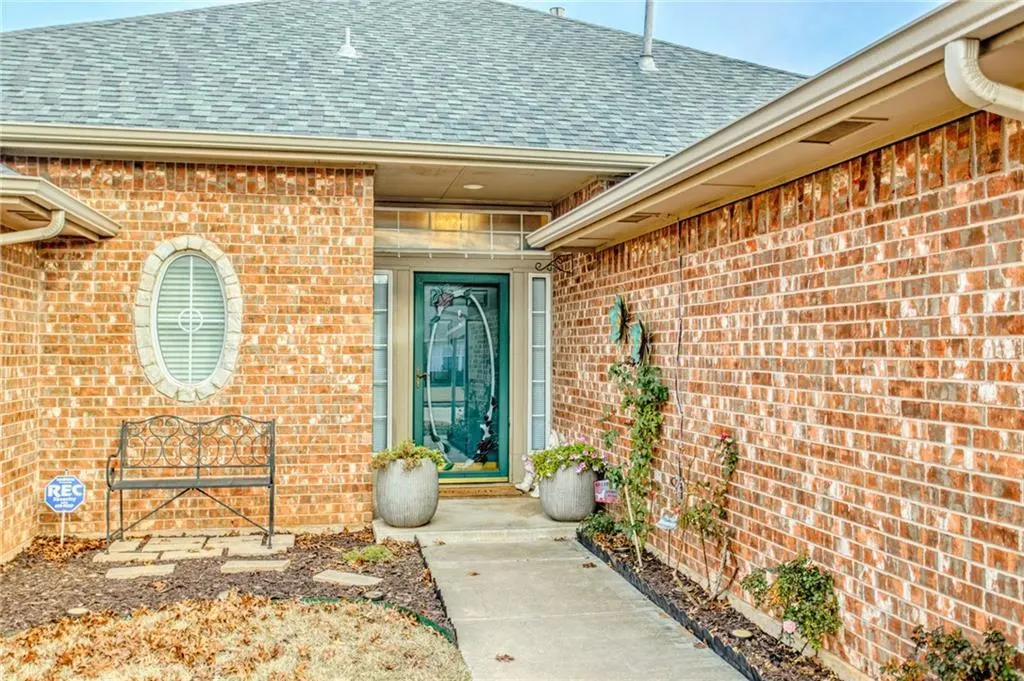 Photo 3 — 4869 S Del Aire Drive, Del City, OK 73115