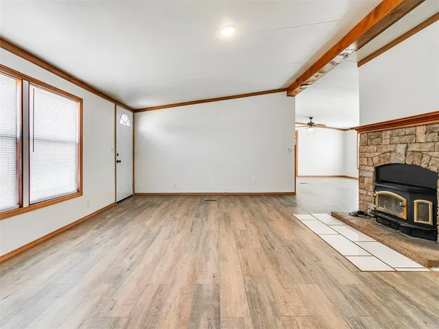 Photo 2 — 21700 Martin Road, Harrah, OK 73045