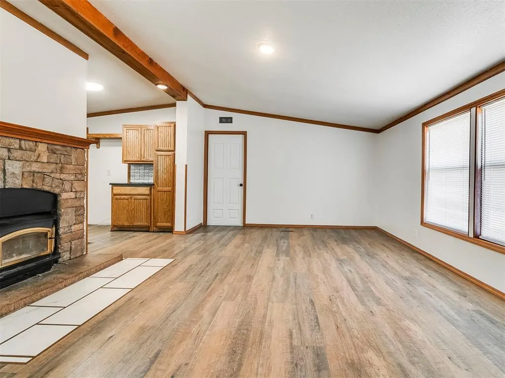 Photo 4 — 21700 Martin Road, Harrah, OK 73045
