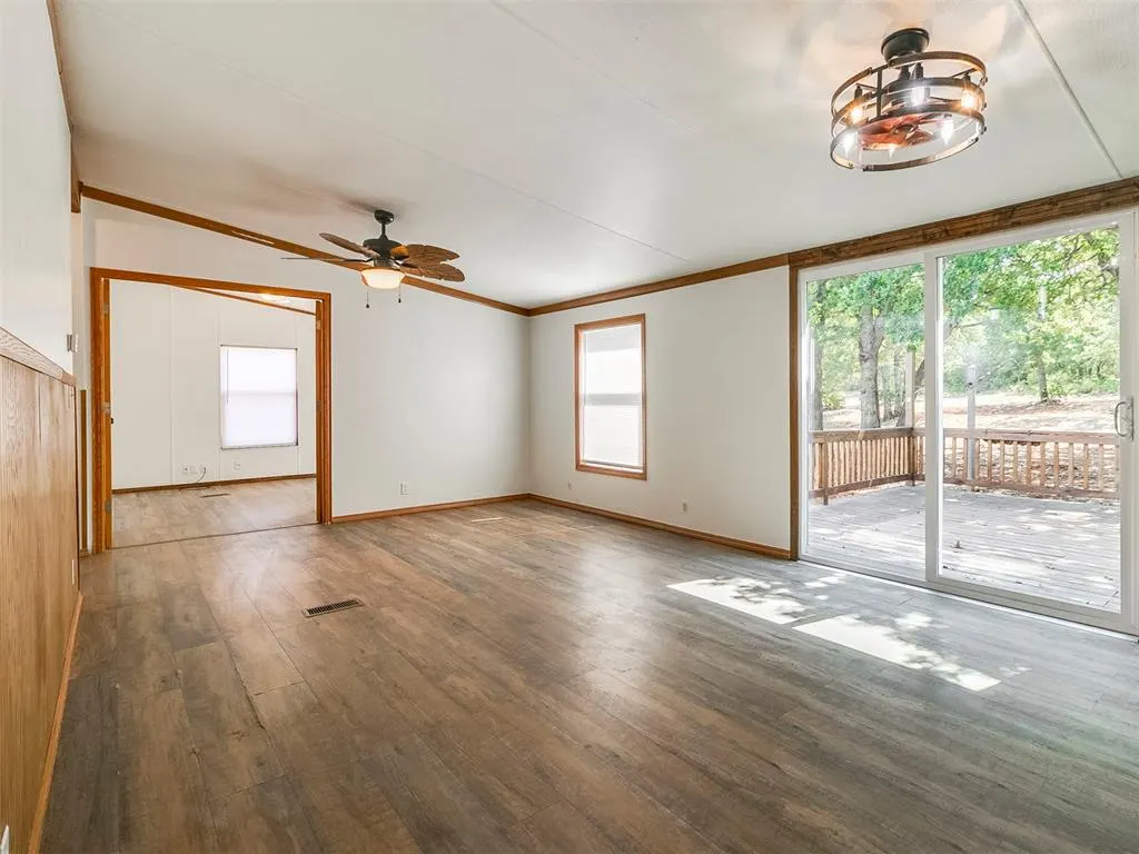 Photo 15 — 21700 Martin Road, Harrah, OK 73045