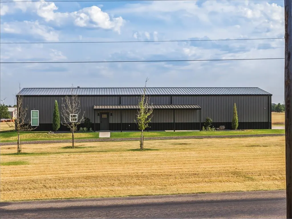 Photo 4 — 241 NW Moffat Road, Piedmont, OK 73078
