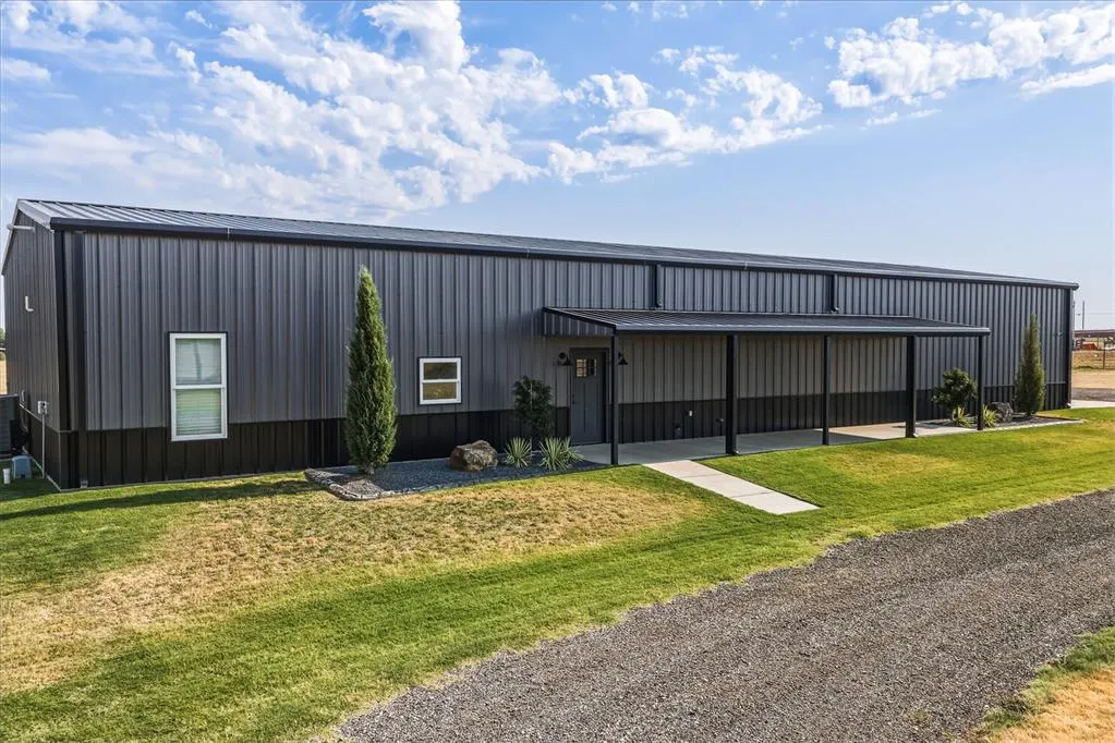 Photo 6 — 241 NW Moffat Road, Piedmont, OK 73078