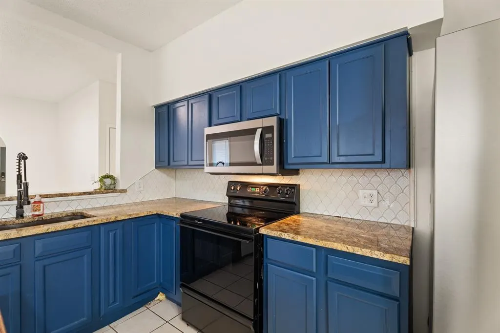 Photo 12 — 314 S Lahoma Road, Norman, OK 73069