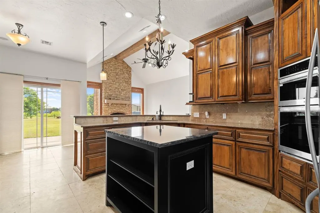 Photo 13 — 1109 N Edinburrough Way, Mustang, OK 73064
