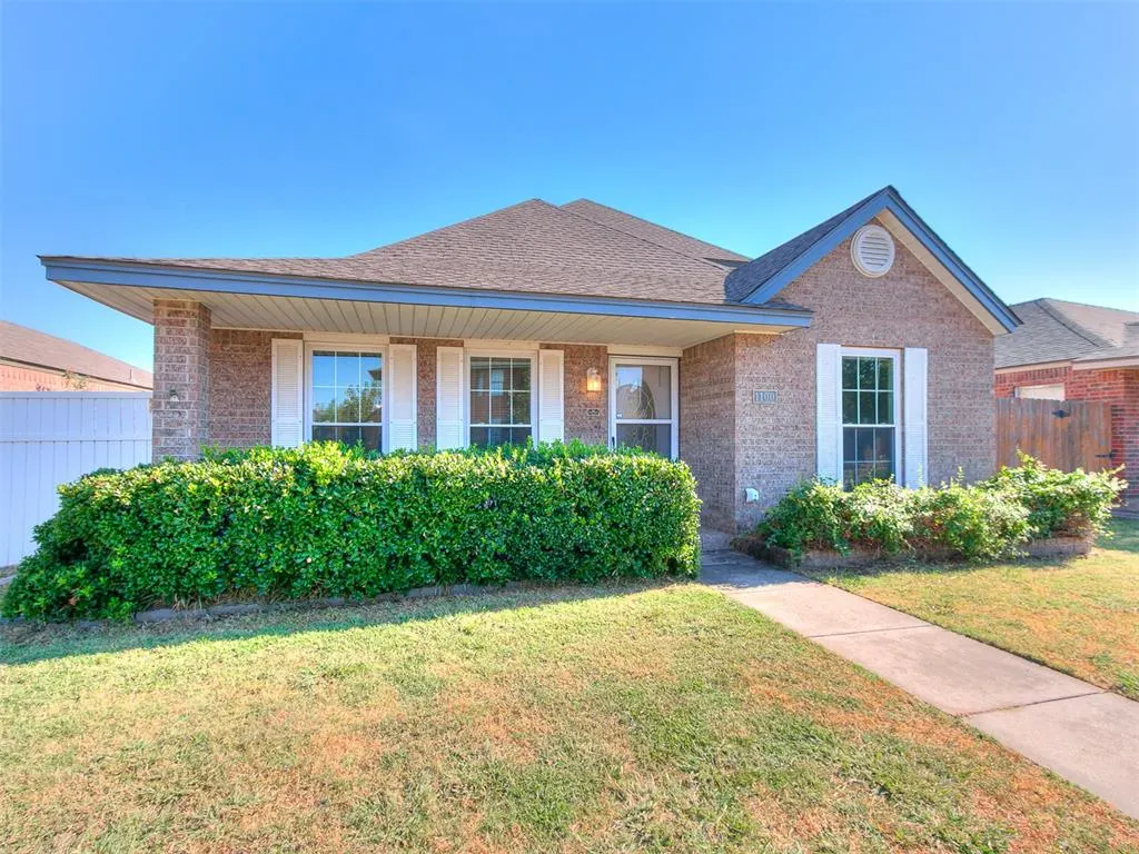 Photo 2 — 1100 SW 23rd Street, Moore, OK 73170