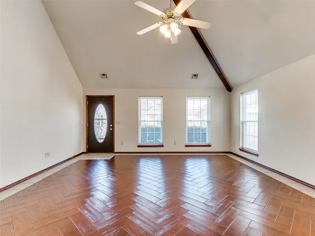 Photo 5 — 1100 SW 23rd Street, Moore, OK 73170