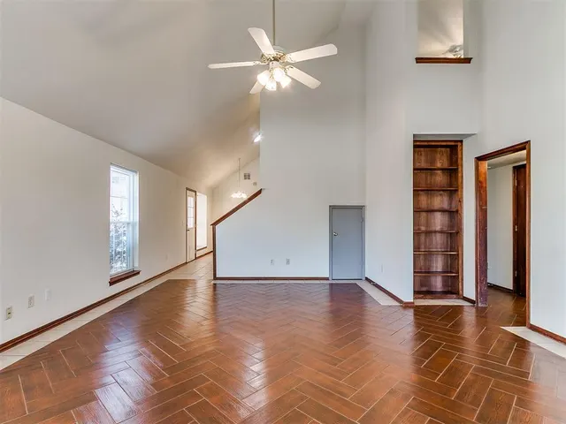 Photo 8 — 1100 SW 23rd Street, Moore, OK 73170