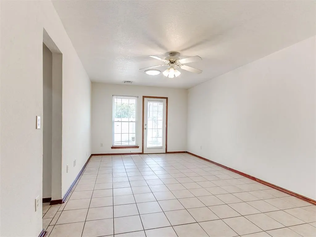 Photo 16 — 1100 SW 23rd Street, Moore, OK 73170