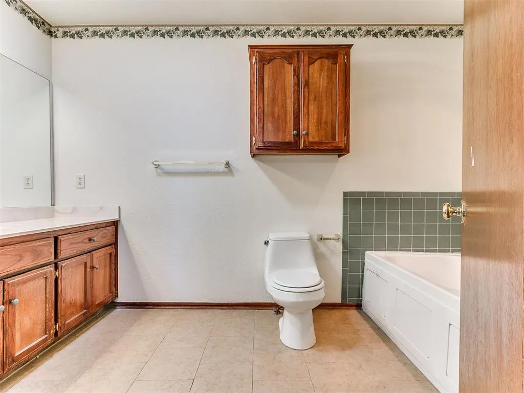 Photo 25 — 1100 SW 23rd Street, Moore, OK 73170