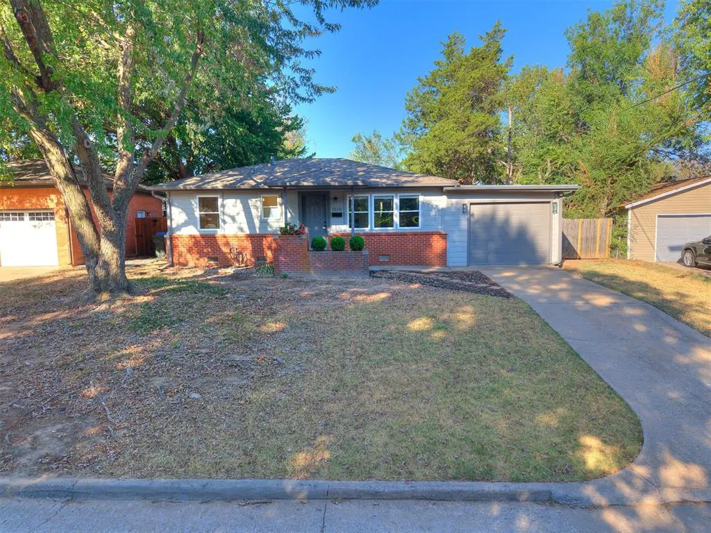 Front exterior — 1510 Bedford Lane, Norman, OK 73072