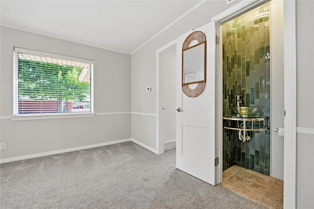 Photo 10 — 2301 N Warren Avenue, Oklahoma City, OK 73107