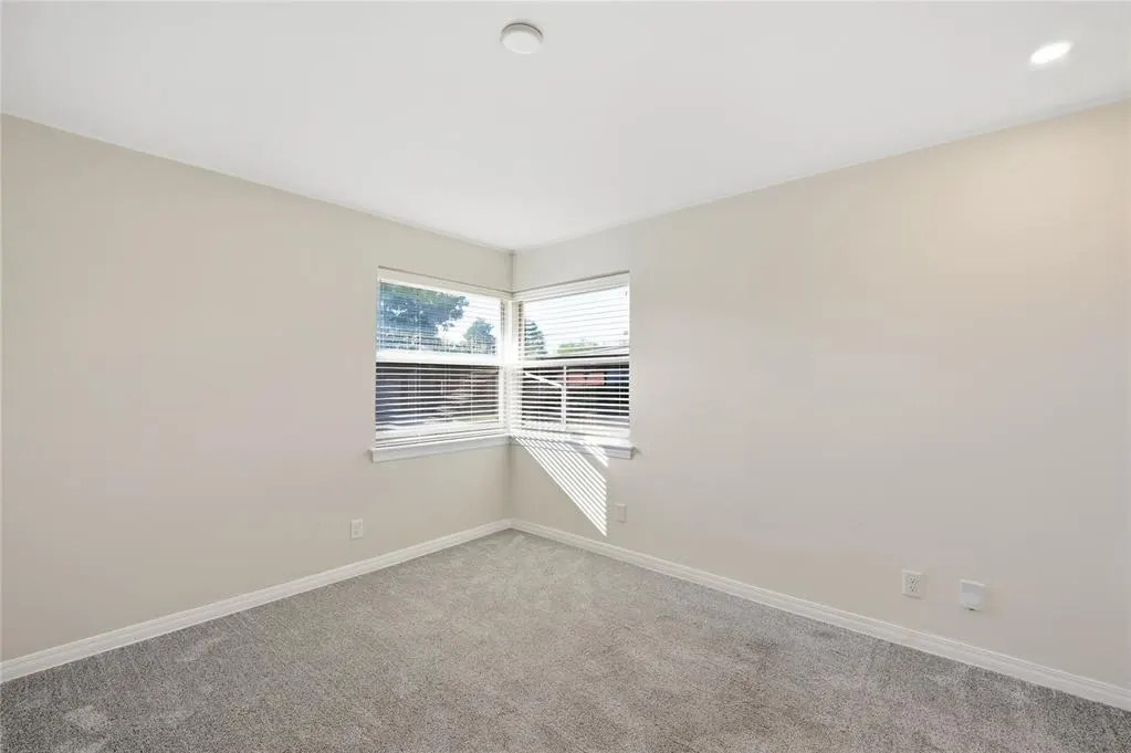 Photo 20 — 2301 N Warren Avenue, Oklahoma City, OK 73107