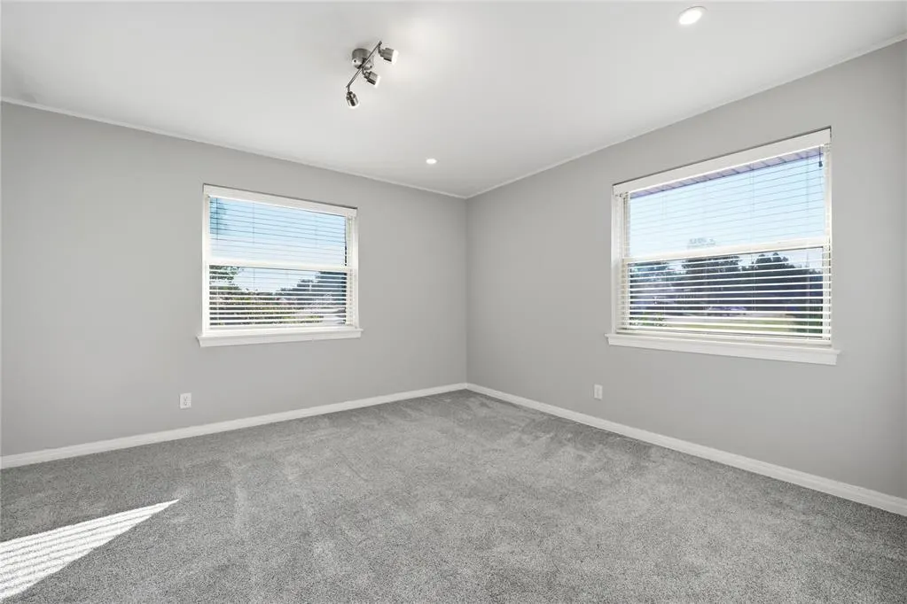 Photo 22 — 2301 N Warren Avenue, Oklahoma City, OK 73107