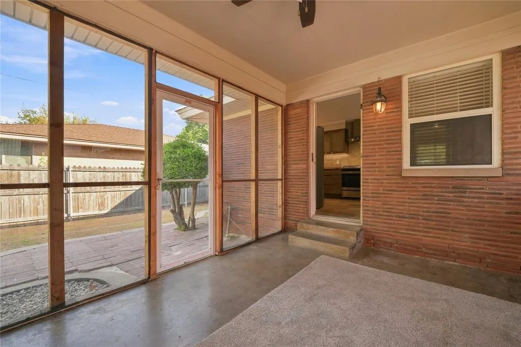 Photo 27 — 2301 N Warren Avenue, Oklahoma City, OK 73107