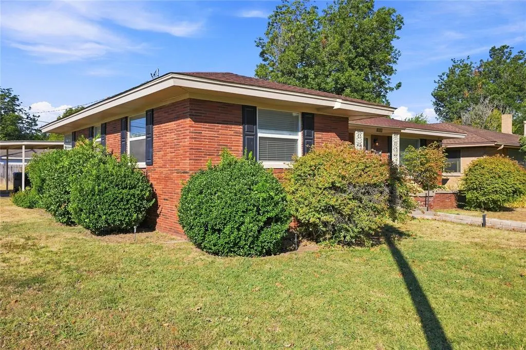 Photo 34 — 2301 N Warren Avenue, Oklahoma City, OK 73107