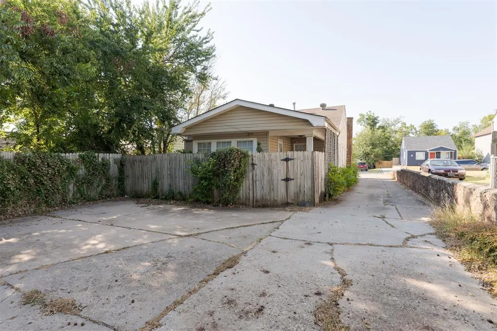 Photo 29 — 2129 NW 35th Street, Oklahoma City, OK 73112