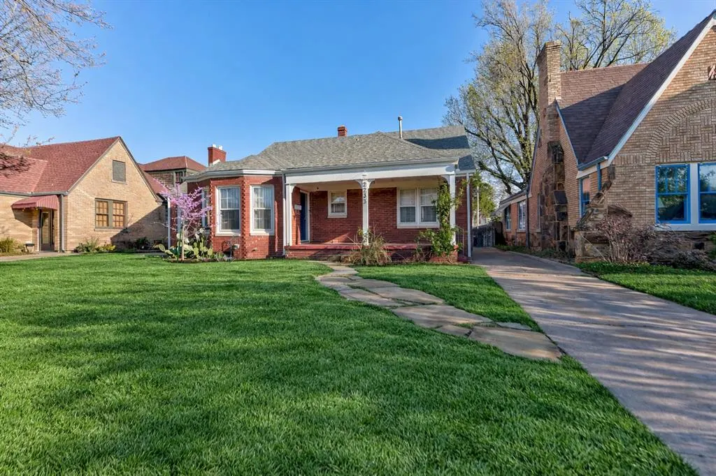 Front exterior — 2233 NW 27th Street, Oklahoma City, OK 73107